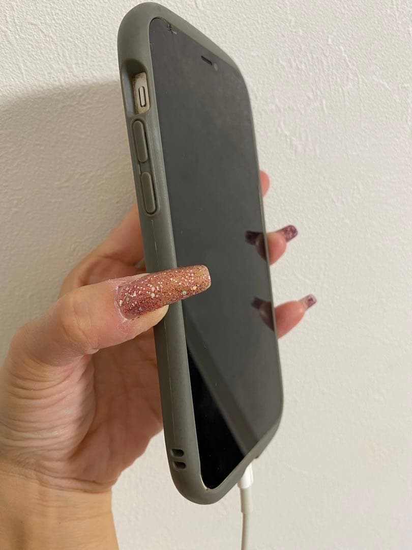 iPhone 12 ホワイト 64 GB SIMフリー　人気カバー付き