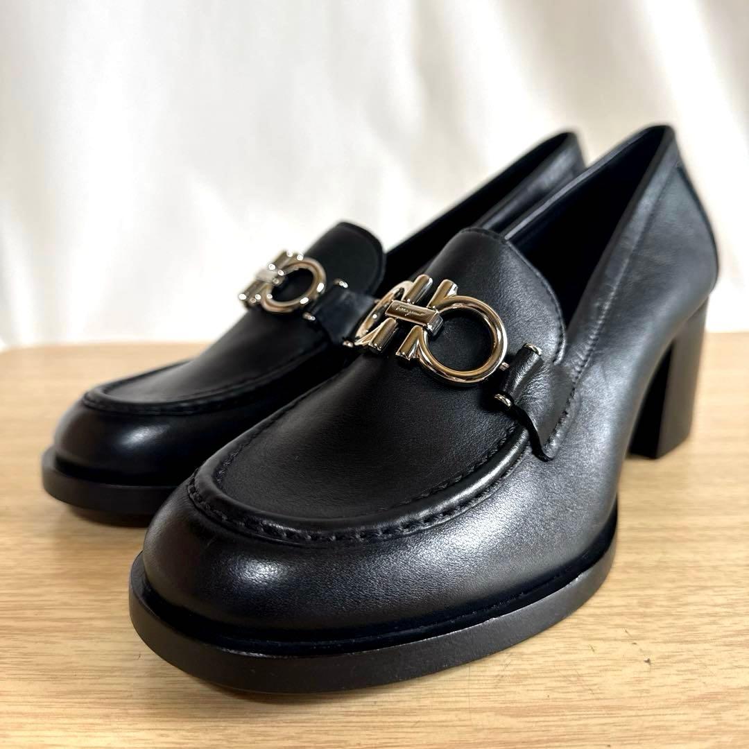 【未使用】Salvatore Ferragamoフェラガモ ガンチーニローファー