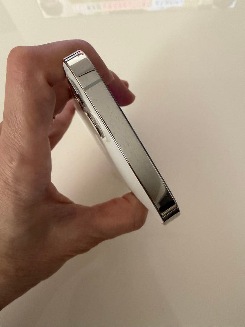 スマートフォン本体 iPhone12pro256GB