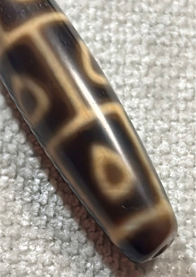 上肯天珠　仏心九眼天珠　1／送料込　匿名発送／チベット　天珠