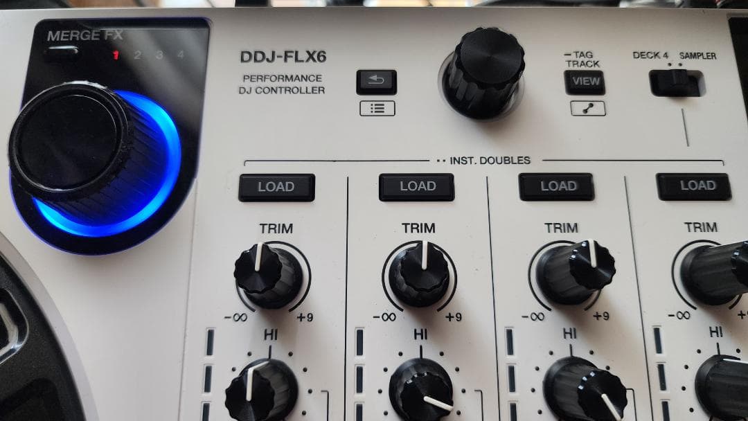 Pioneer DDJ-FLX6-W DJコントローラー