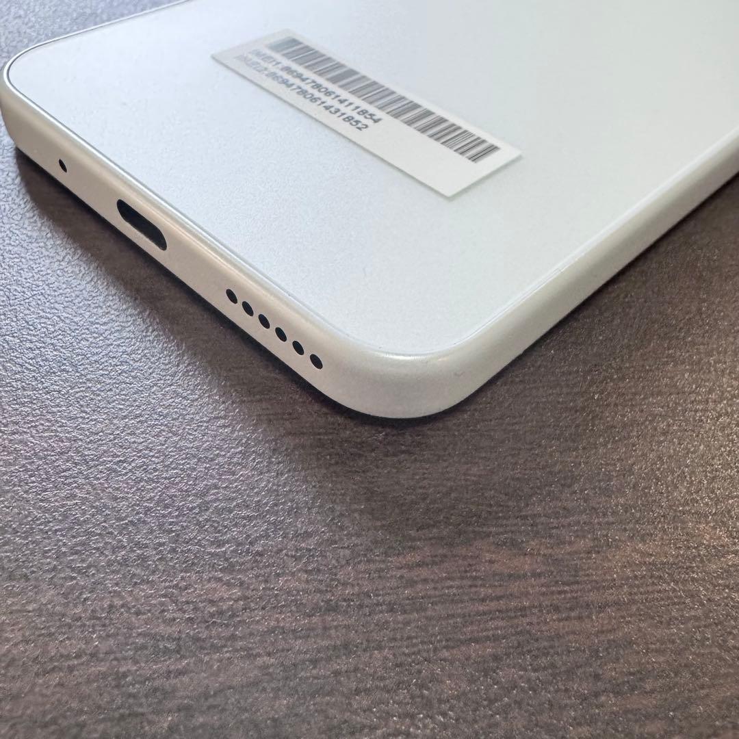 ワイモバイル Libero 5G IV A302ZT ホワイト