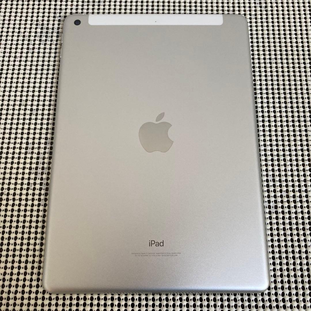 63【早い者勝ち】電池ほぼ新品☆iPad6 第6世代 32GB SIMフリー☆