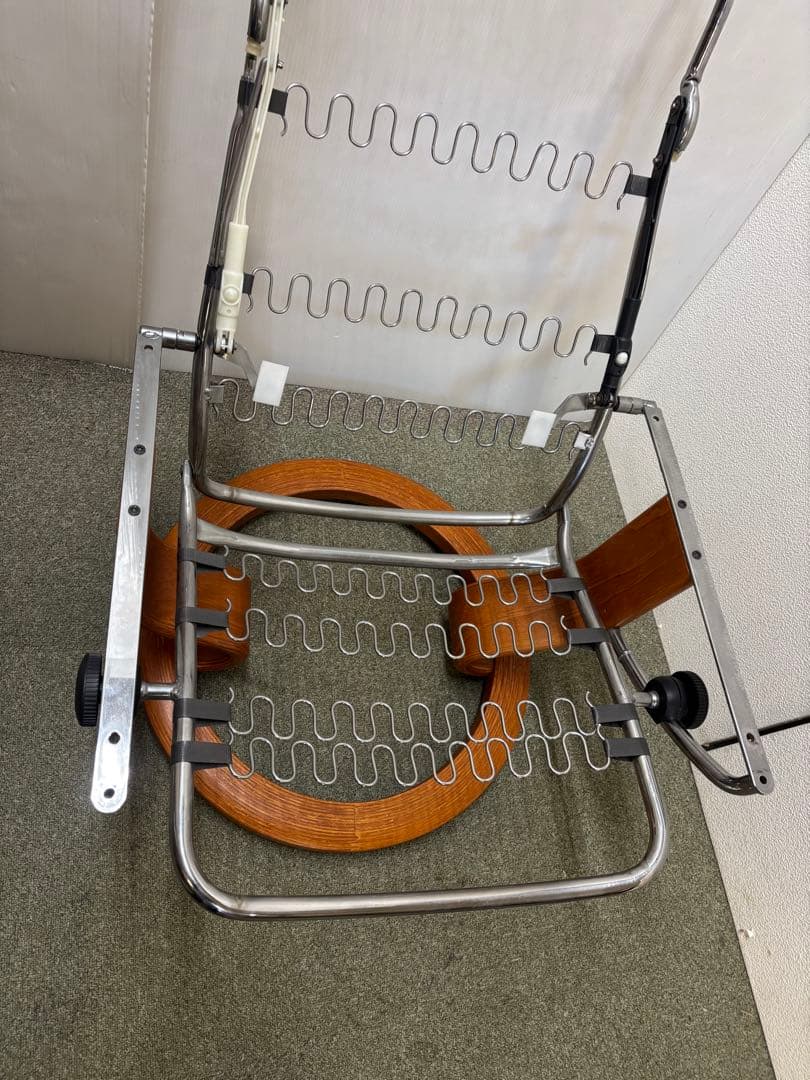 【珍品】　エコーネス　ストレスレスチェア　店舗見本品　骨組みのみ