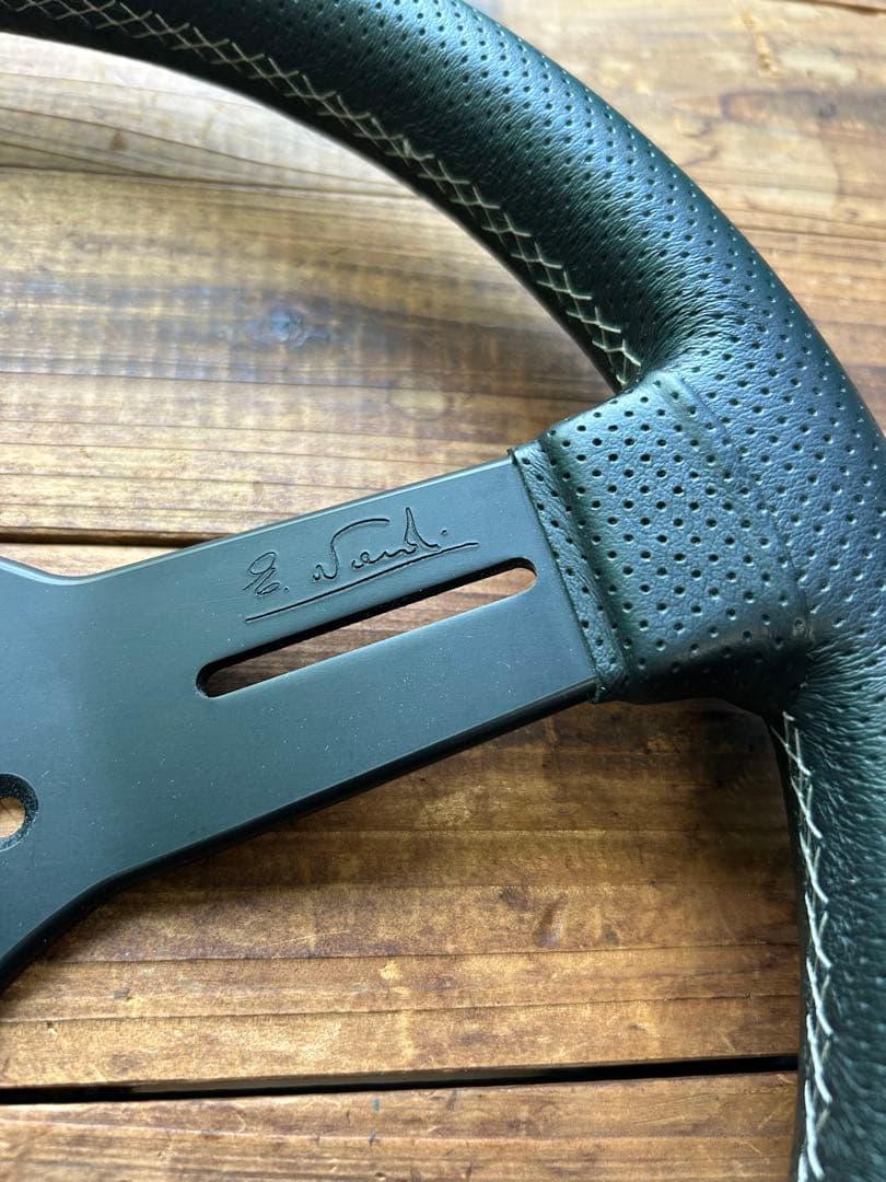 ナルディNARDIステアリングCompetitionコンペティション330