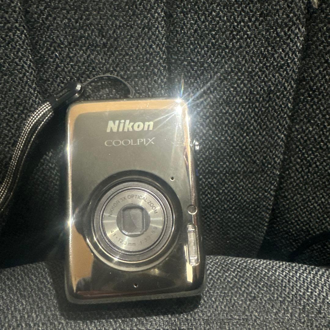 Nikon COOLPIX S02 デジタルカメラ ブラック