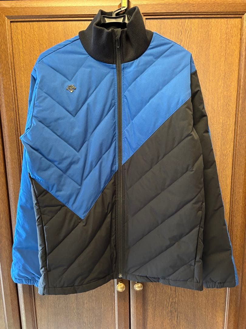 デサントゴルフ　ミックスストレッチ切り替えグリーンダウンジャケット