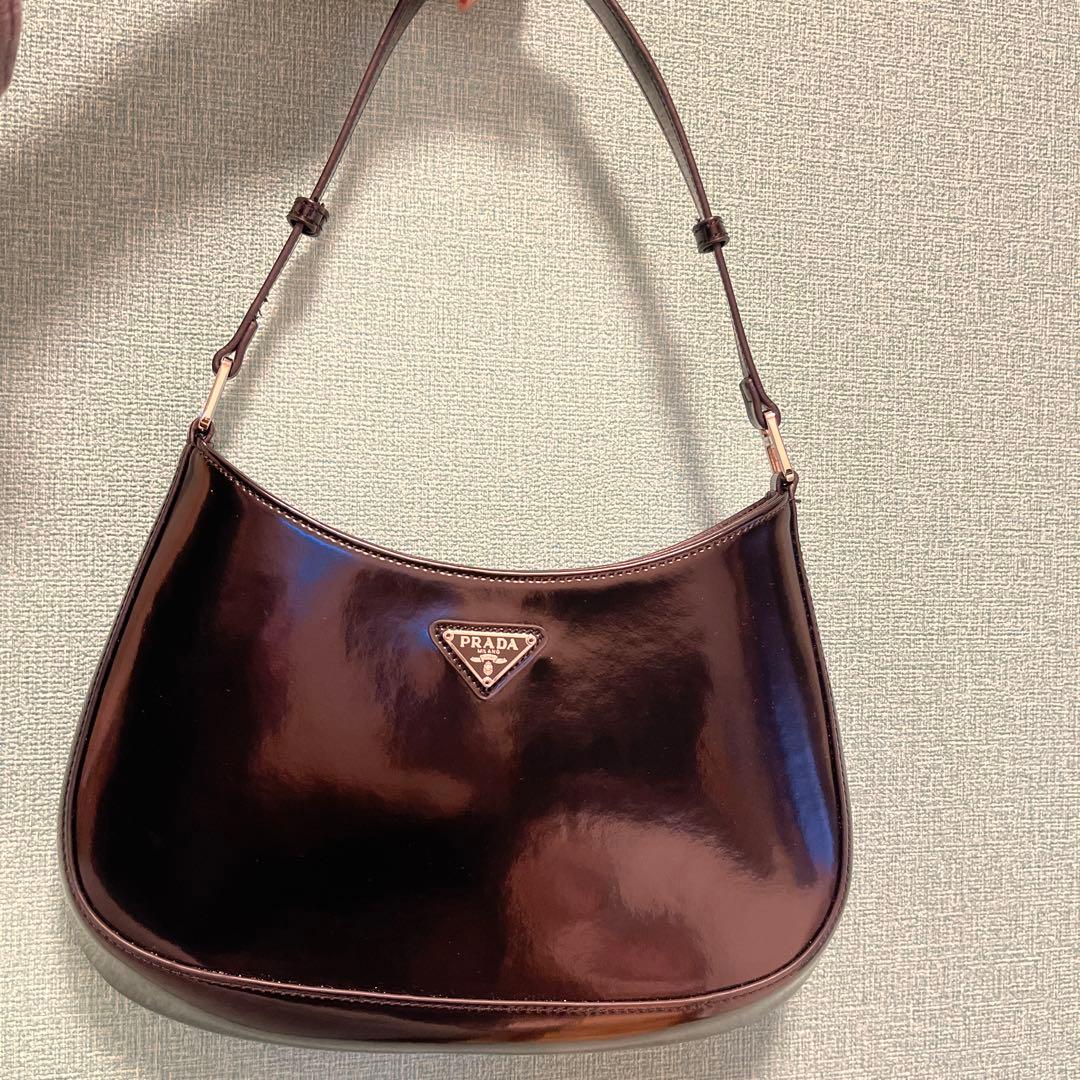 PRADA ショルダー　ハンド　バッグ　希少　エナメル　大人女子　肩掛け
