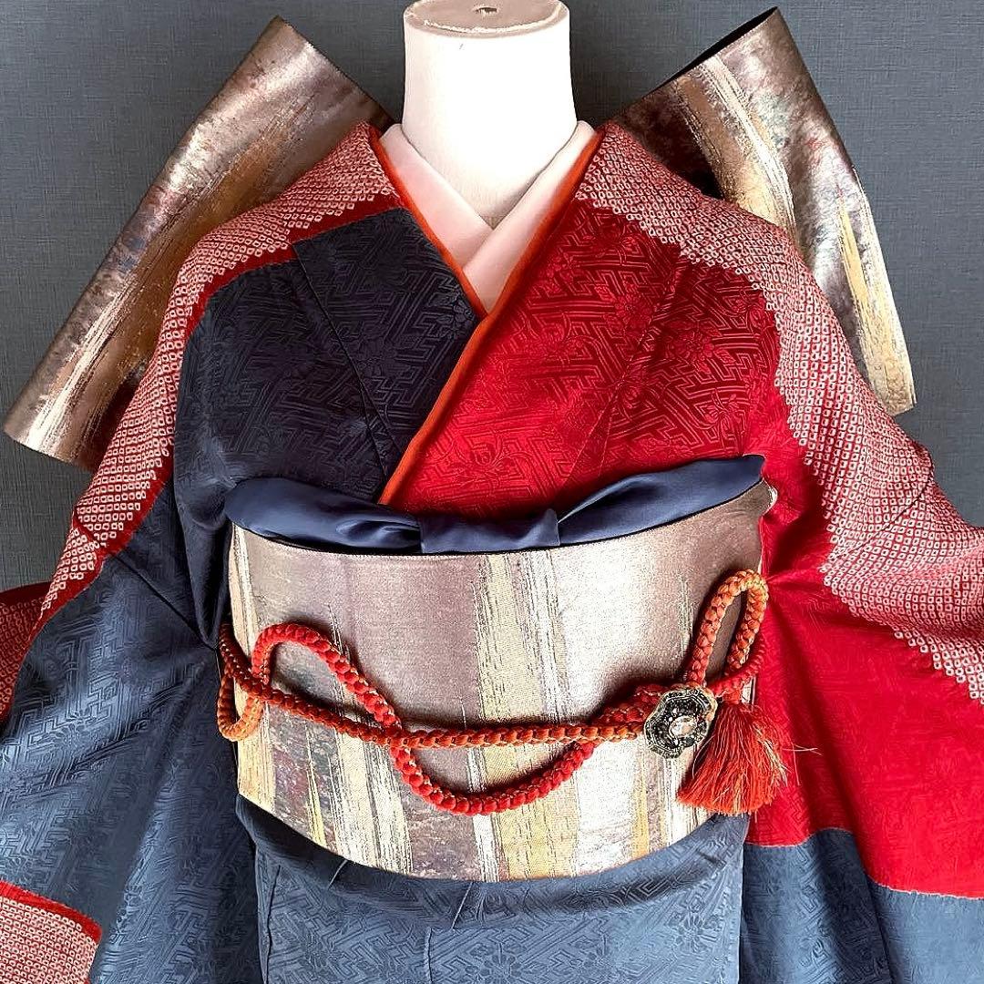 振袖フルセット　手染め　絞り　染分け　成人式振袖　振袖　裄丈69 赤