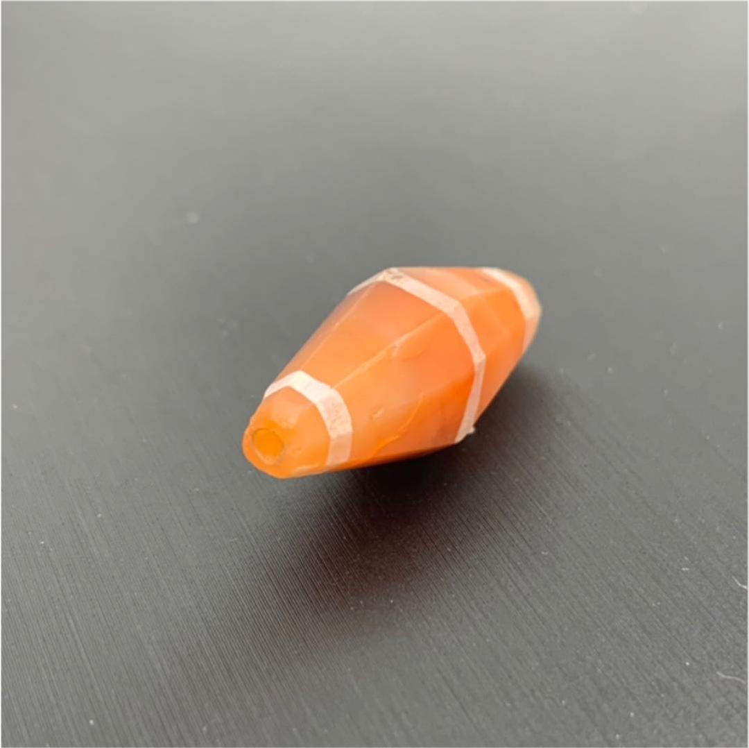 【アンティーク ビーズ】ピュー時代(1200年前)の瑪瑙ビーズ