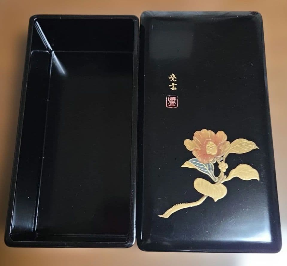 ​【名工 暁雲】加賀蒔絵 椿文箱 螺鈿細工 黒漆 漆器 共箱 骨董 伝統工芸