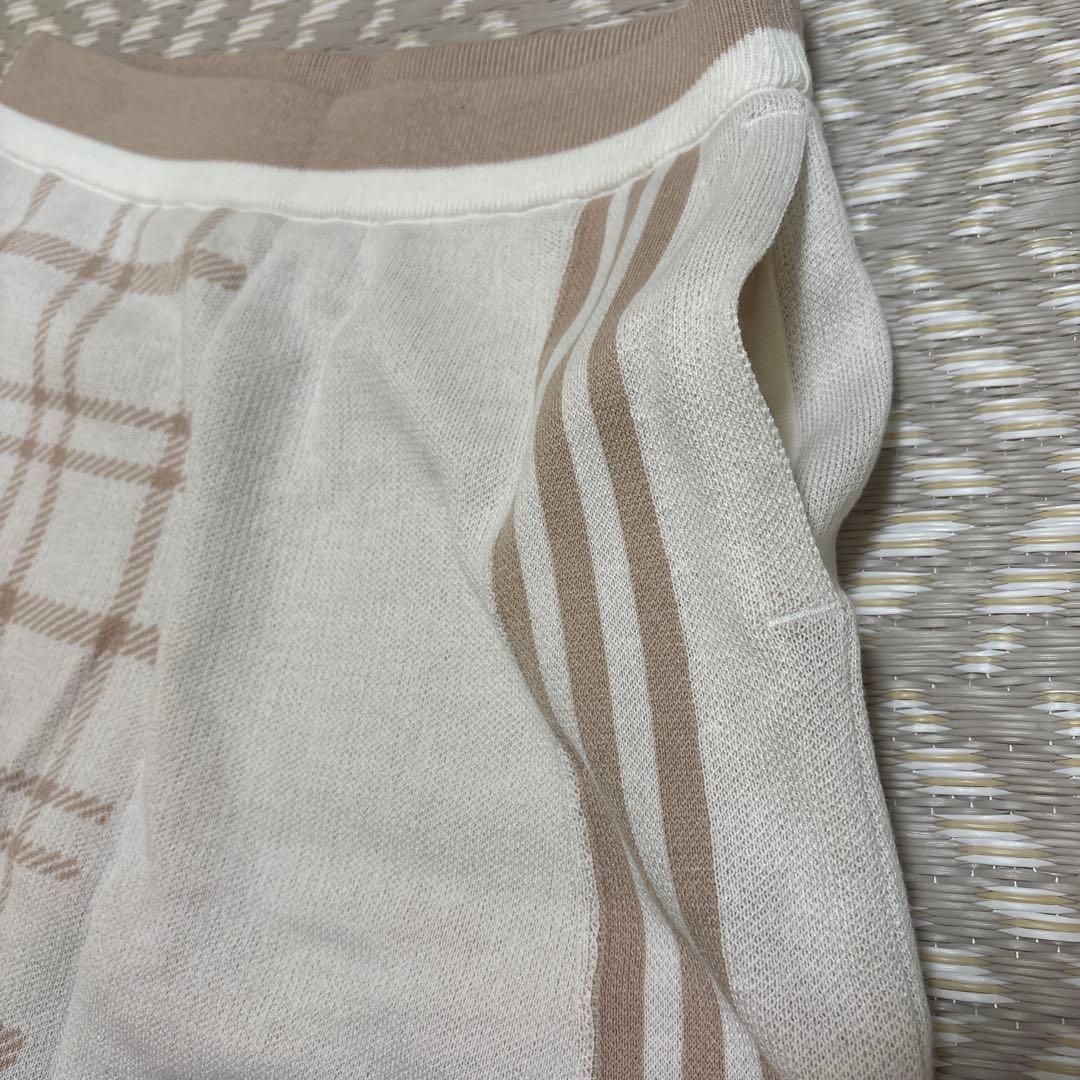 ちびっこＳ　新品アディダスゴルフ ニットセットアップ セーター＆スカート