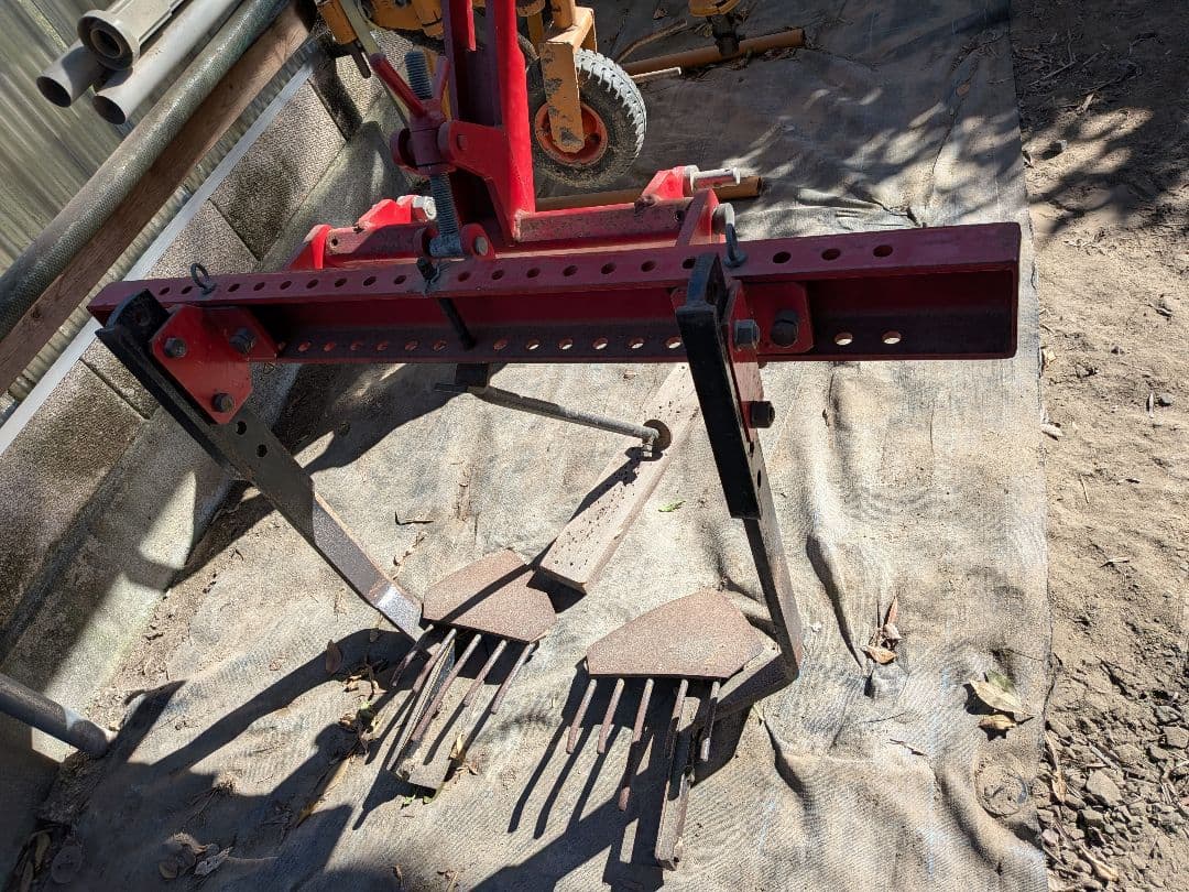 【静岡】　ウエダ　芋掘り取り機　UPN-2300AL 中古　引き取り限定