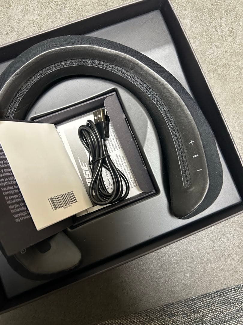 BOSE ネックバンド型スピーカー
