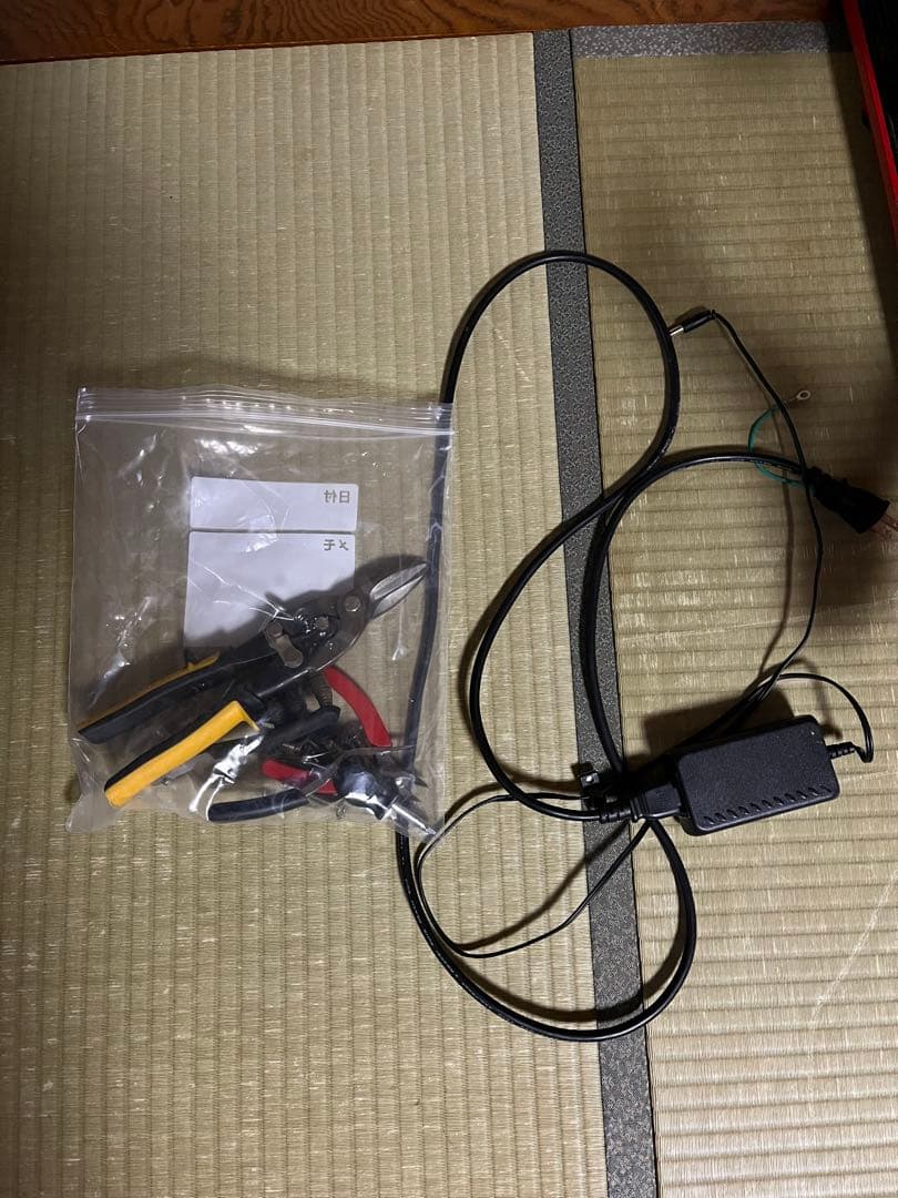 定価70万　トアルソン　電動　ガット張り機　バドミントン　テニス