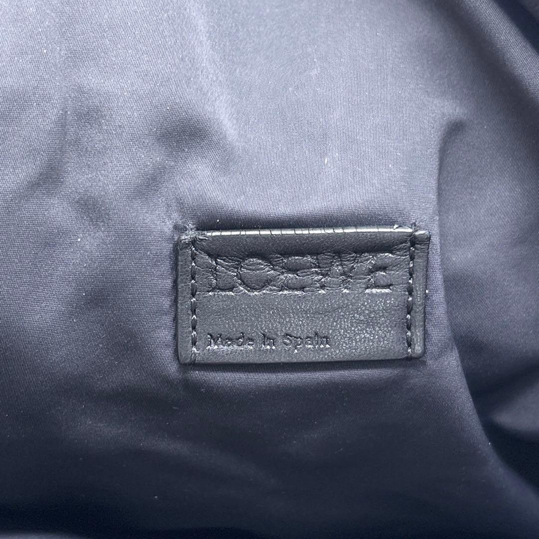 LOEWE ロエベ レザー ボディバッグ アナグラムパッチ ブラック スペイン製