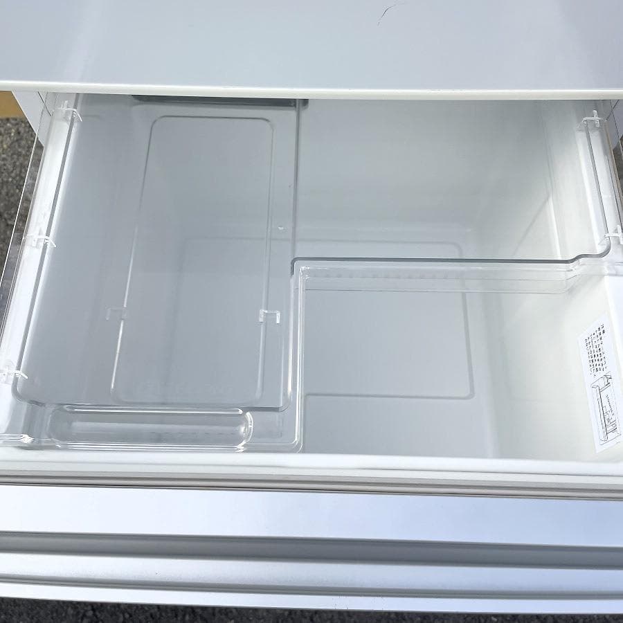 2020年製■ハイセンス 3ドア冷蔵庫 まん中野菜室 HR-D2801W