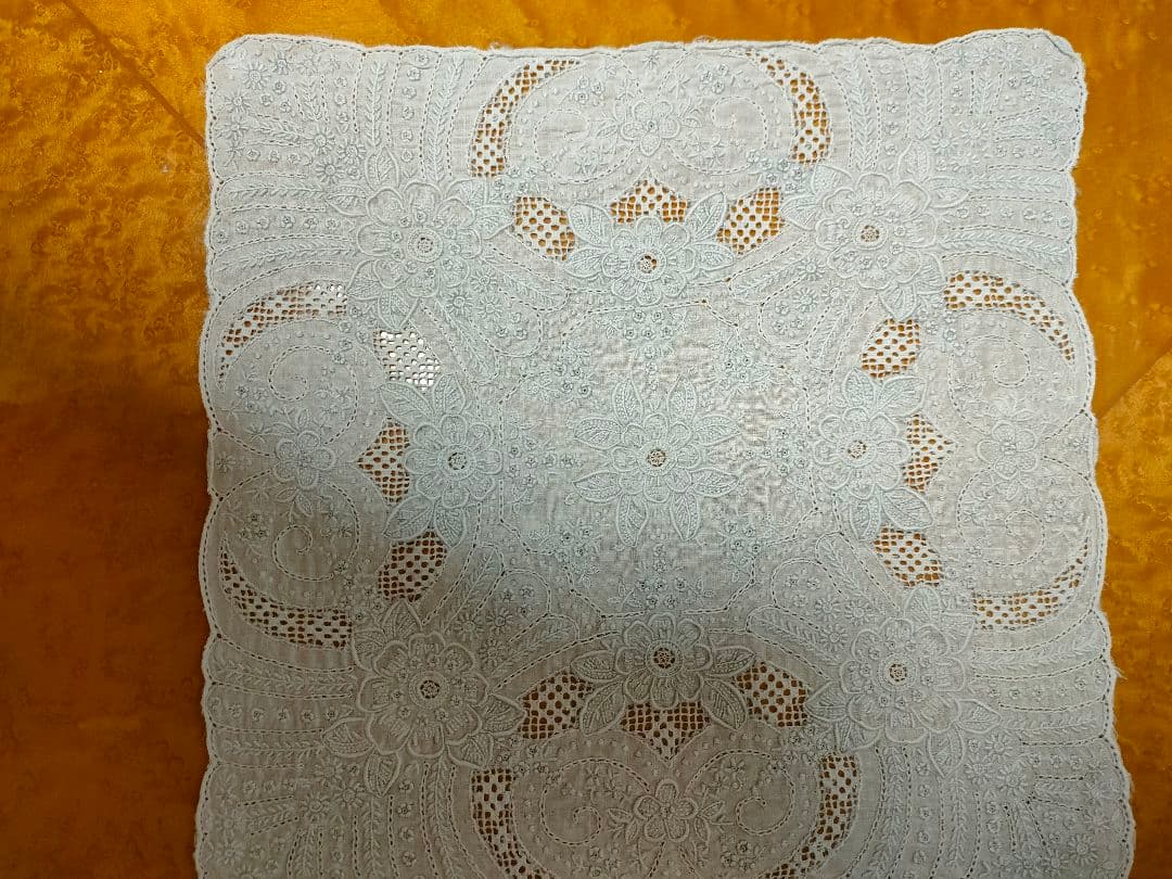 お値下げ　スワトウ　汕頭　刺繍　ハンカチ