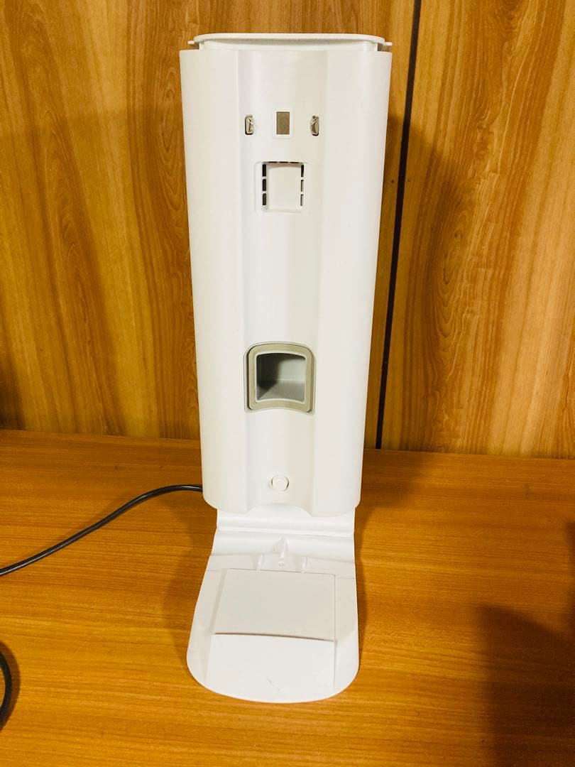 Panasonic MC-NS10K コードレス掃除機 2022年製 ①