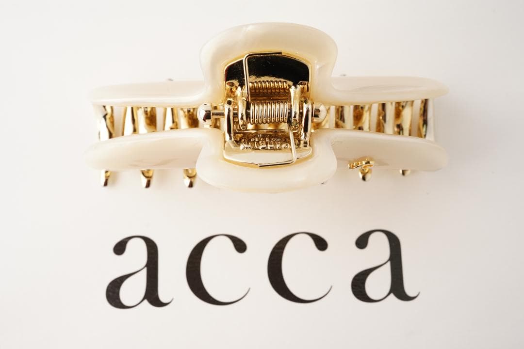 acca アッカ ヘアヘアクリップ ラージ 大 パールホワイトベージュ＆ゴールド