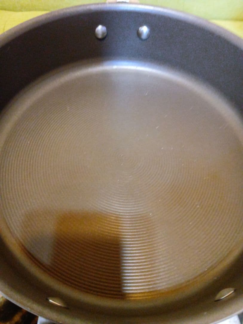 今だけ　高級シリーズ　Circulon フライパンと蓋セット