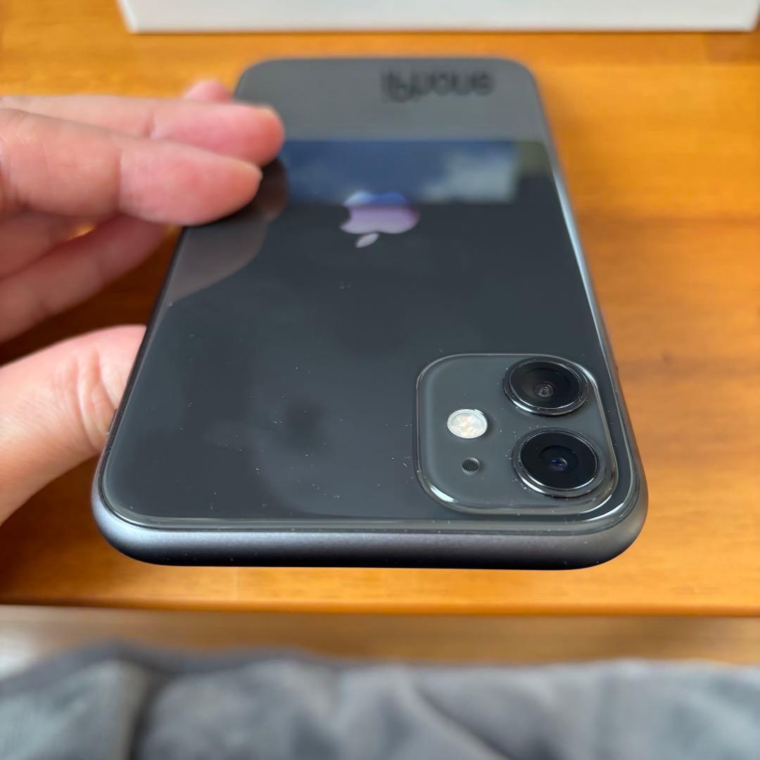 Apple iPhone 11 ブラック 本体
