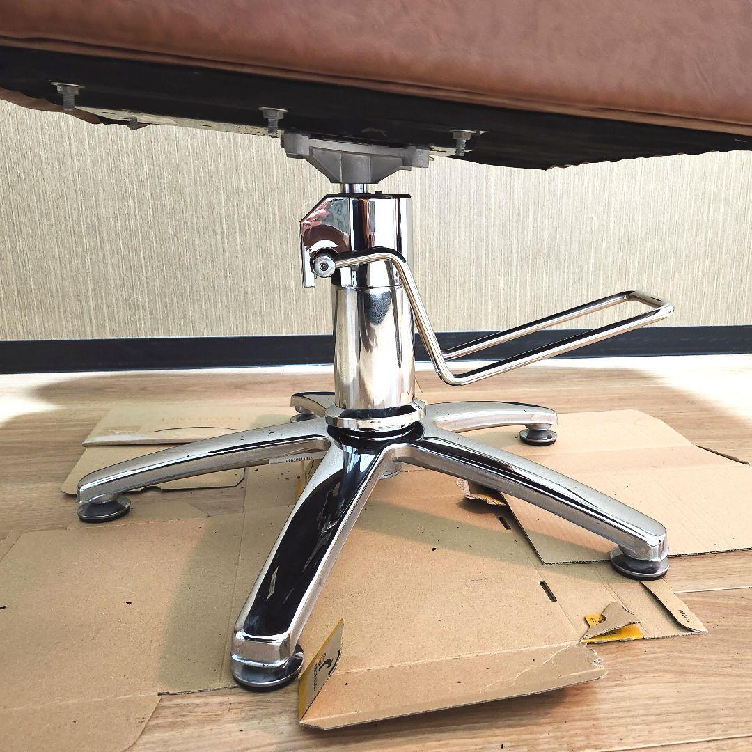 値下げ　ビューティーガレージ　スタイリングチェア　BREEZE