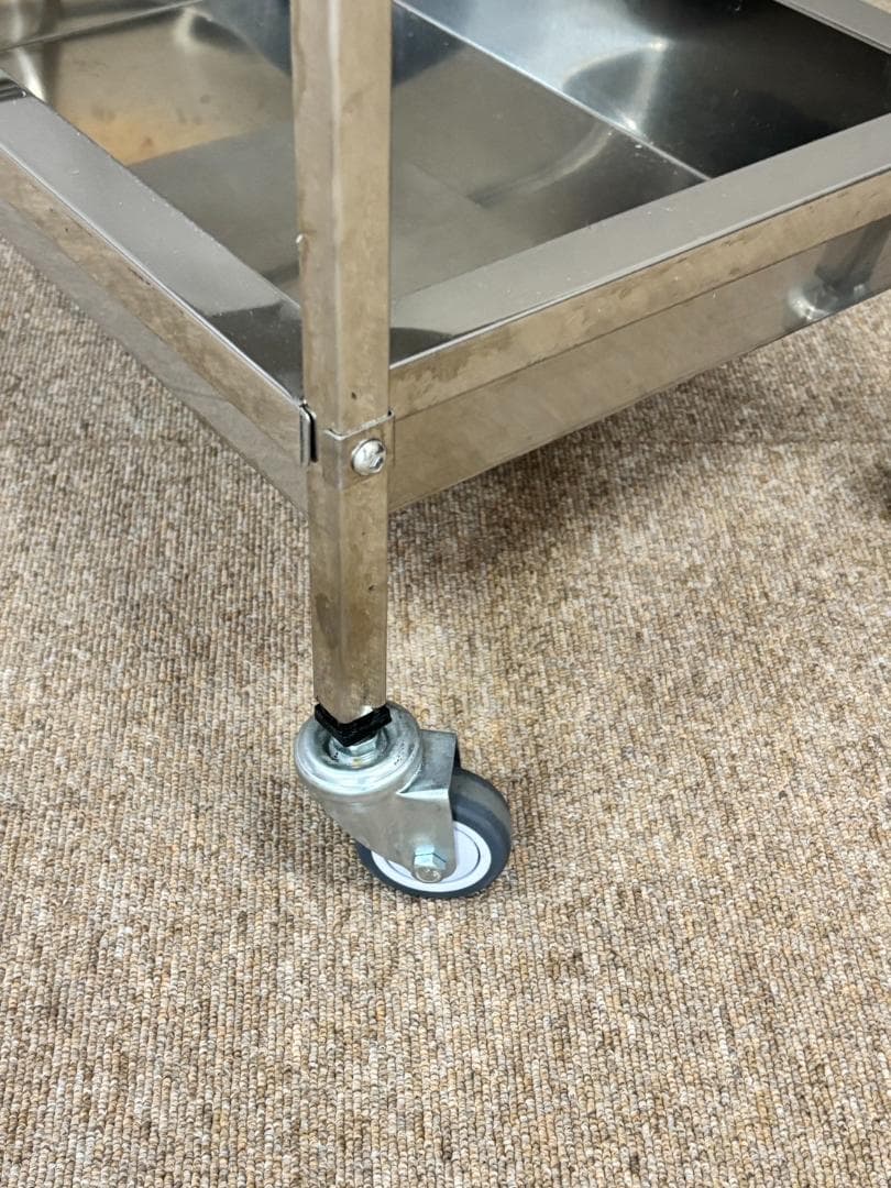 ステンレスワゴン / キャスター付き / ステンレスワゴン３段 / 棚