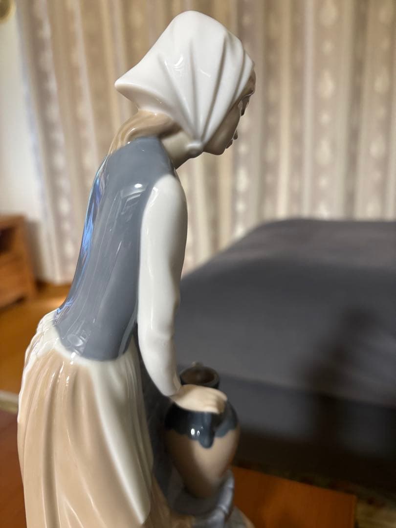 Lladro NAOリヤドロナオ