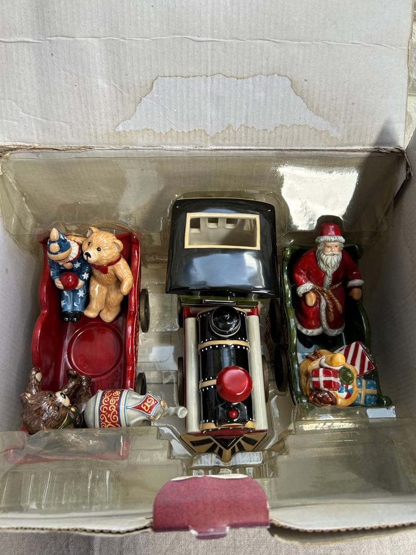 ビレロイ&ボッホ　クリスマス　サンタクロース　オーナメント　置物