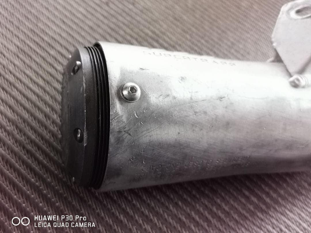 TW200　スーパートラップマフラー