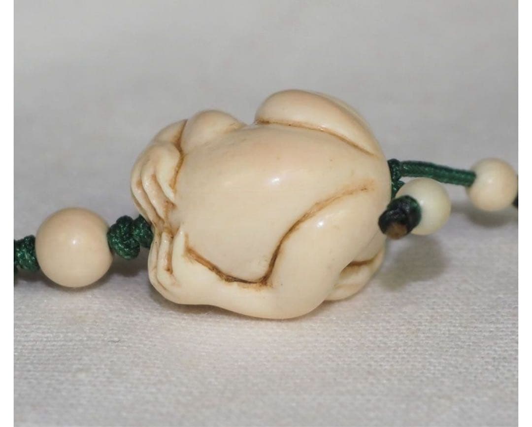 Caramelman　送料無料　細密彫刻　可愛い蛙根付　提げ物