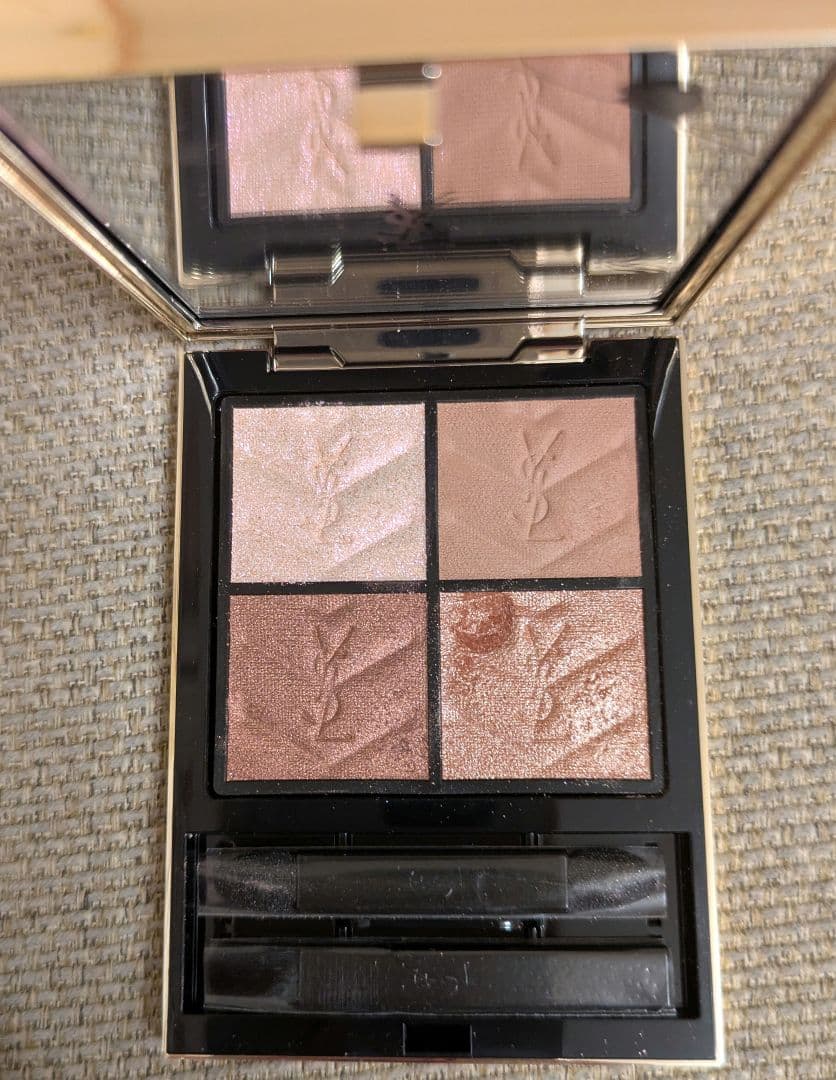 イヴ サンローラン　クチュールミニクラッチ　 025 ホリデー限定色