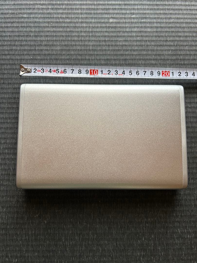 【PSEマーク付き】新品SANWA BTL-RDC12N モバイルバッテリーです