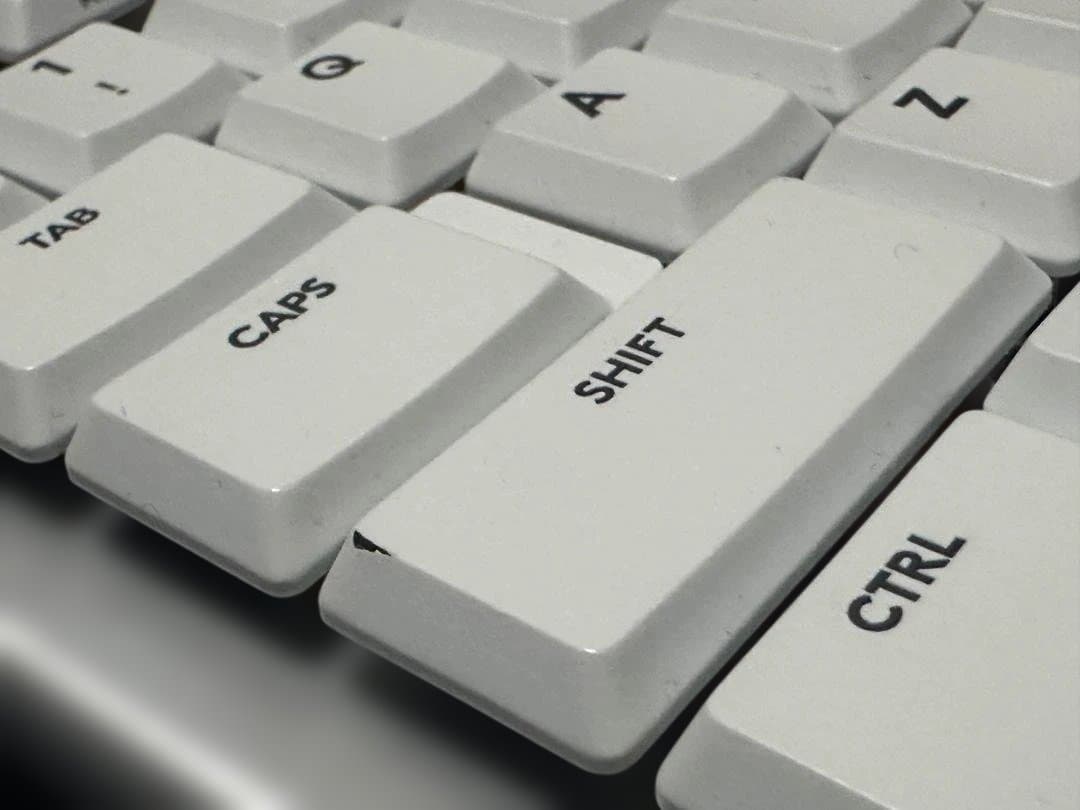 Logicool G913-TKL ワイヤレスゲーミングキーボード茶軸