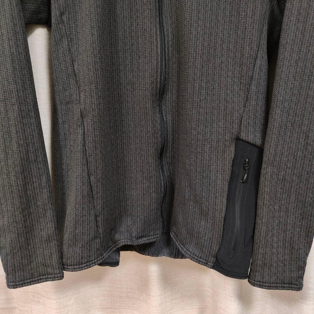 ノースフェイス フライウェイトバーサフーディ L グレー NL71972