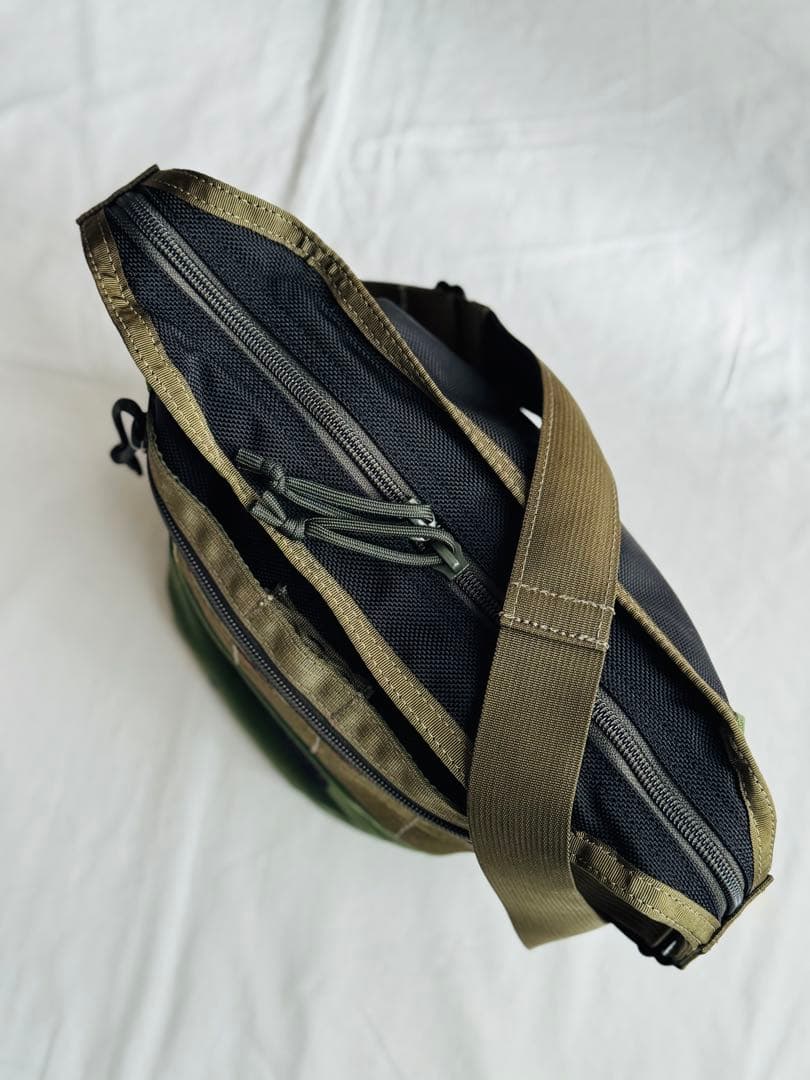 USA製 25周年 BRIEFING DAY TRIPPERオリーブ BEAMS