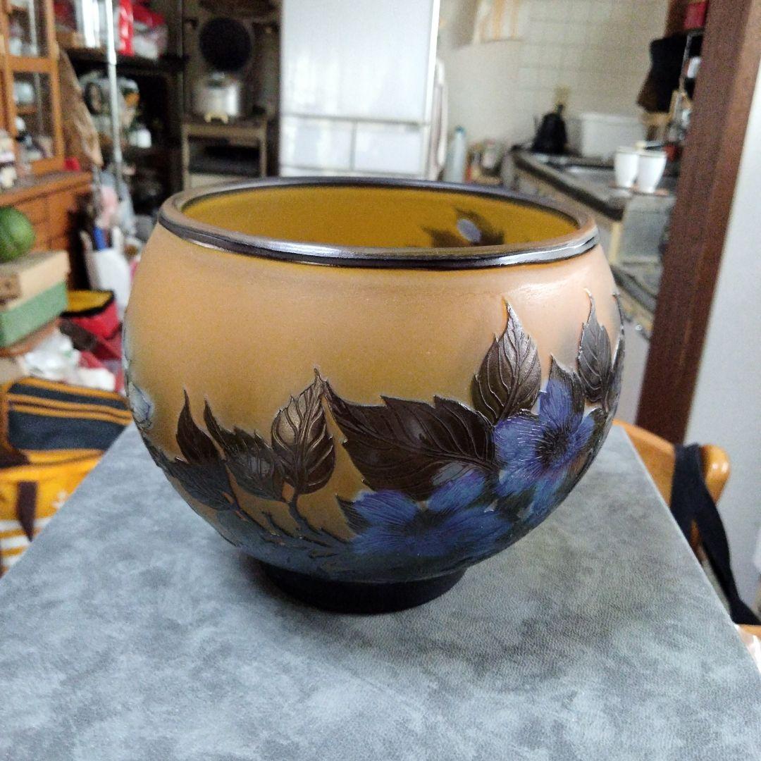 最終価格ルーマニア·ガラスの丸花瓶[小さな花束