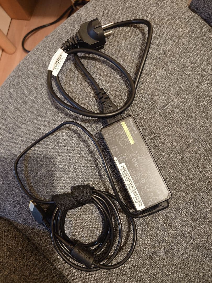 Lenovo ThinkCentre M910q ミニPC