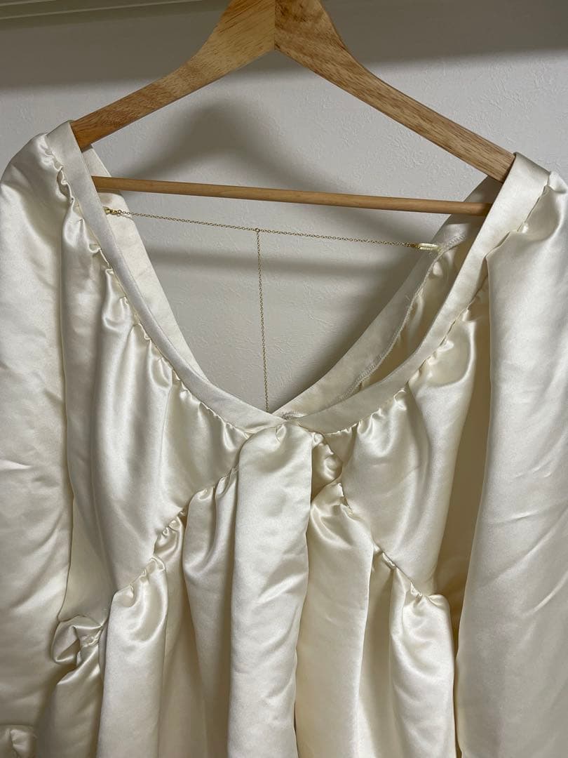 ecmile アイボリー サテン ミニドレス