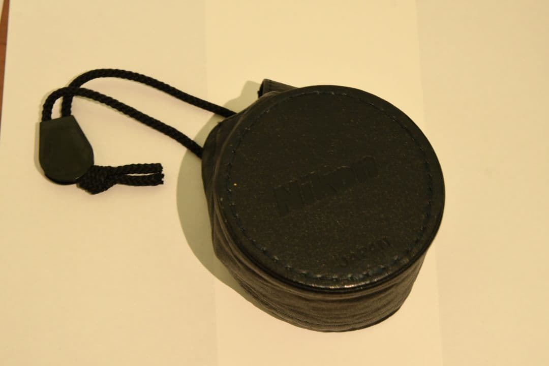 Nikon AF NIKKOR 300mm F4 ED　(フロントキャップ付)