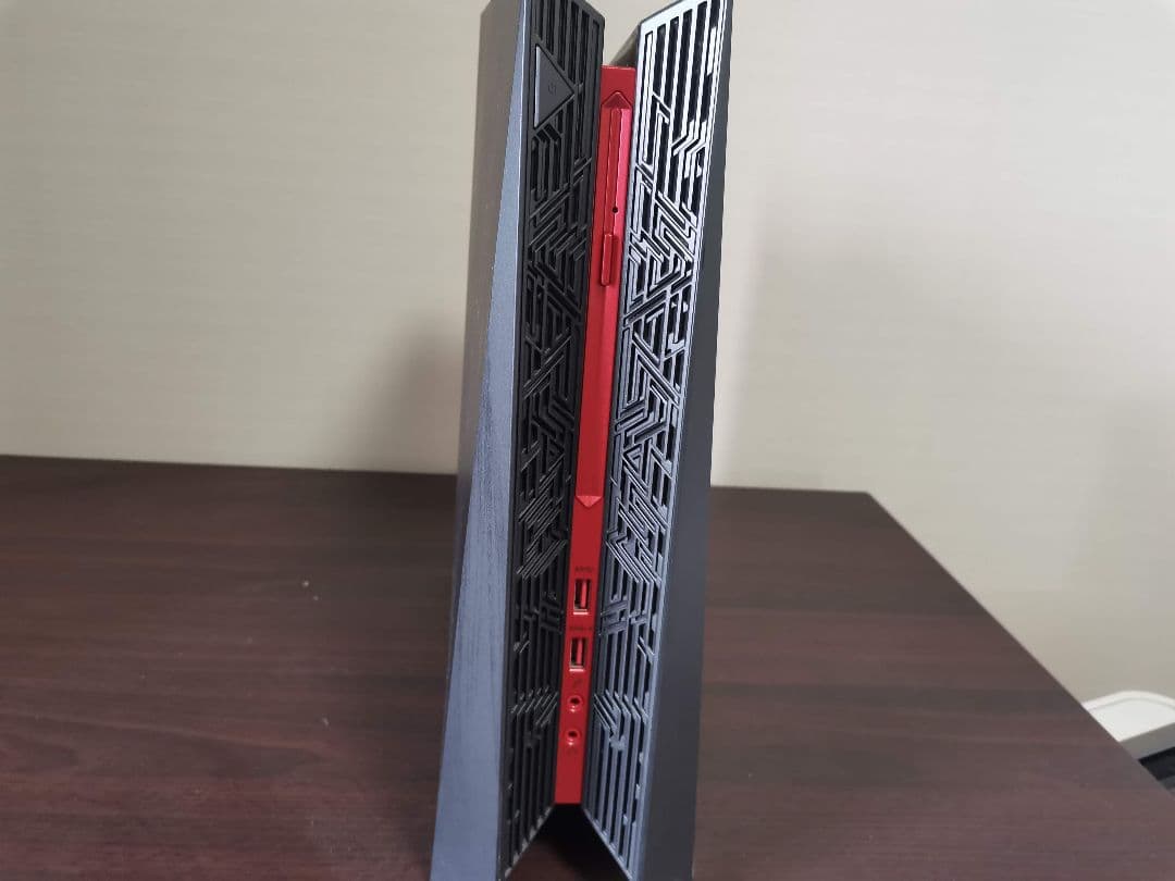 ASUS ROG G20CB-P1080ゲーミングpc ※定価274,800円