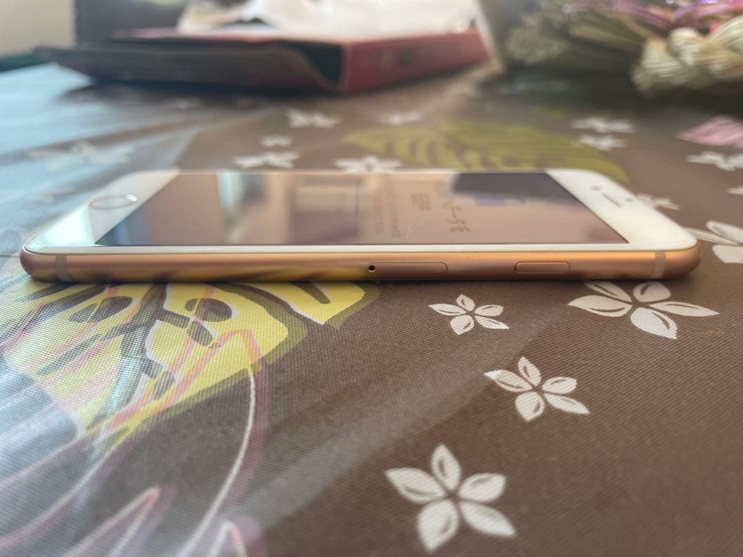 iPhone8 256GB SIMフリー　ゴールド