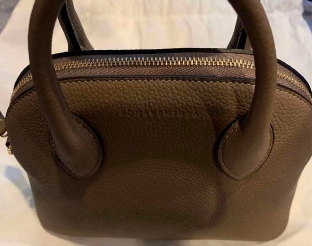 ボナベンチュラエマバッグ （22シュリ ンク）エトープ