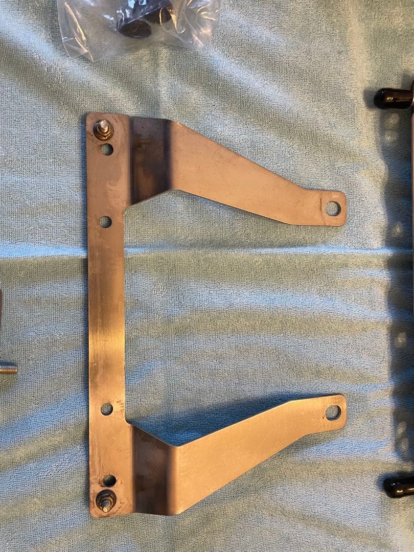 トヨタプラド150後期ディーゼル　トランスミッションオイルクーラー