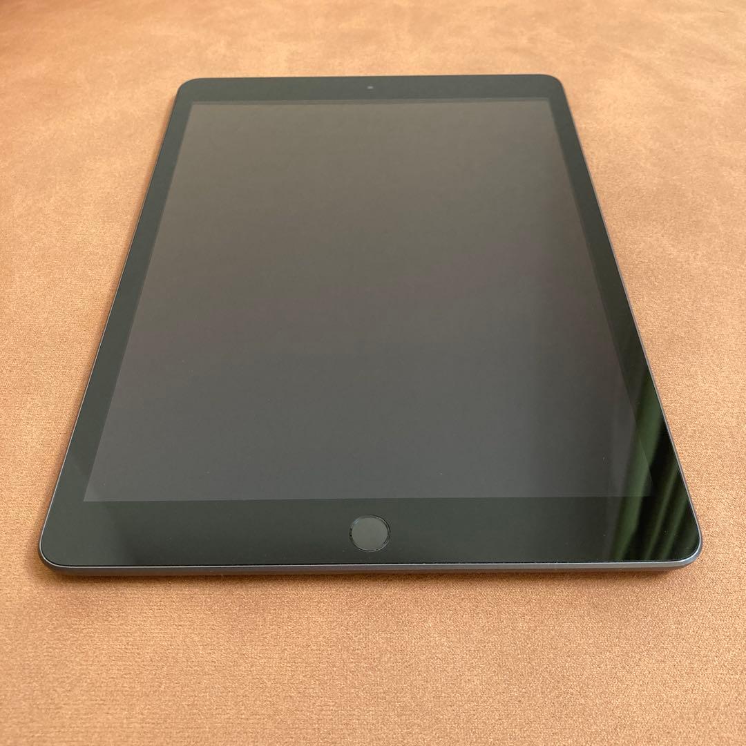 711 電池ほぼ新品☆比較的美品☆iPad7第7世代 32GB WIFIモデル☆