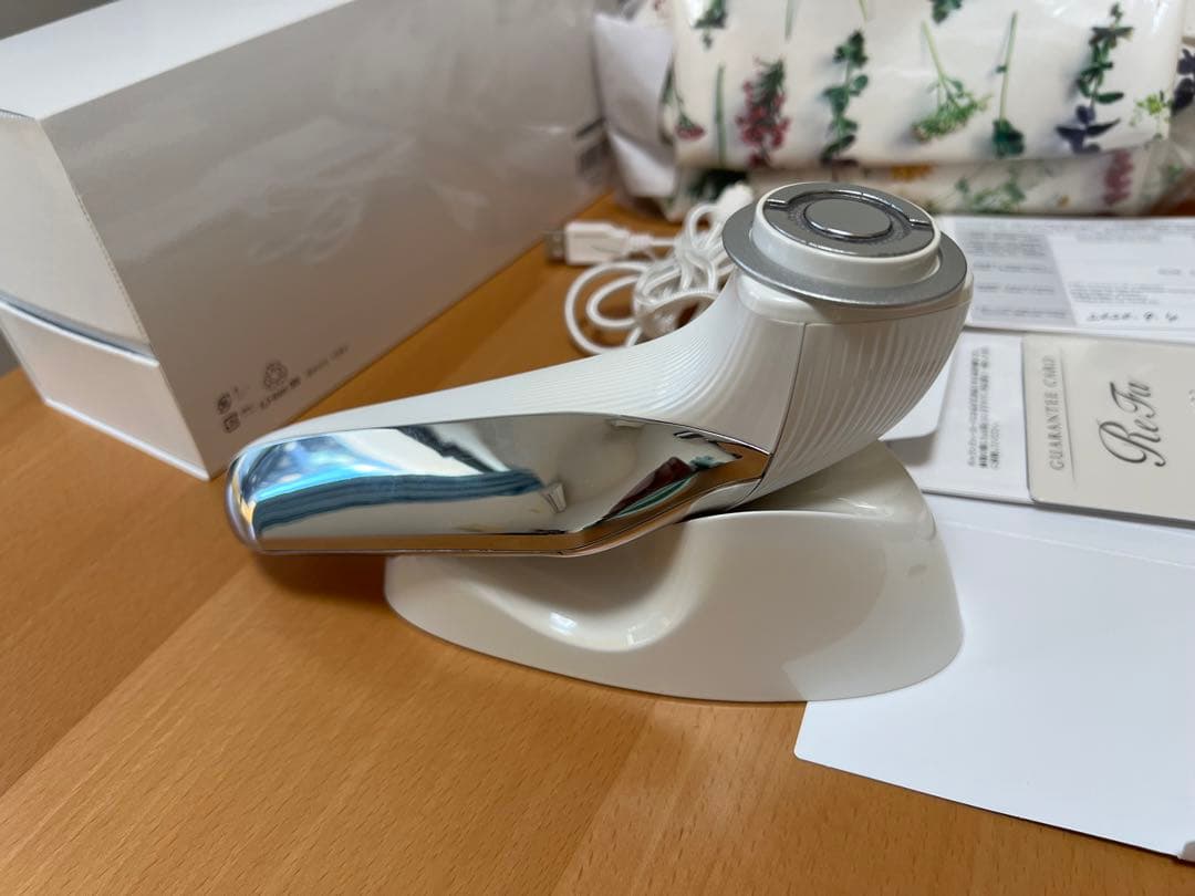 ReFa リファビューティテック レイズ RE-AA02A ホワイト 美顔器