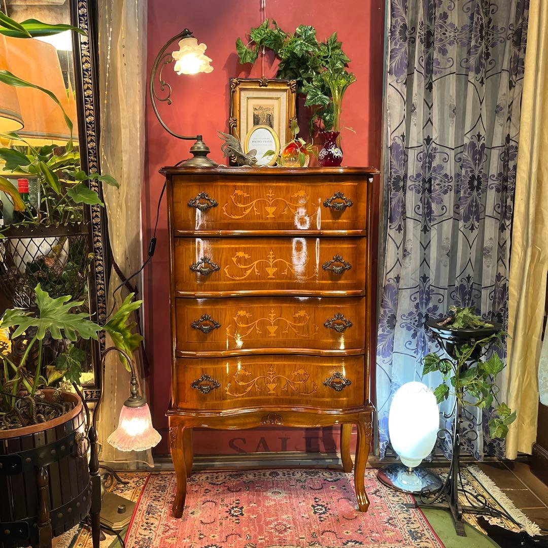 Sale 美品　コンパクトサイズ　アンティーク 象嵌　猫脚　４DRキャビネット