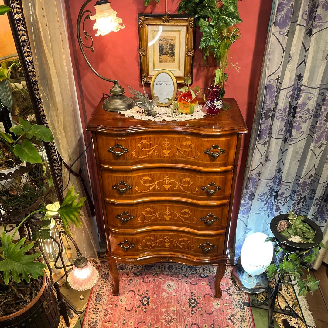 Sale 美品　コンパクトサイズ　アンティーク 象嵌　猫脚　４DRキャビネット