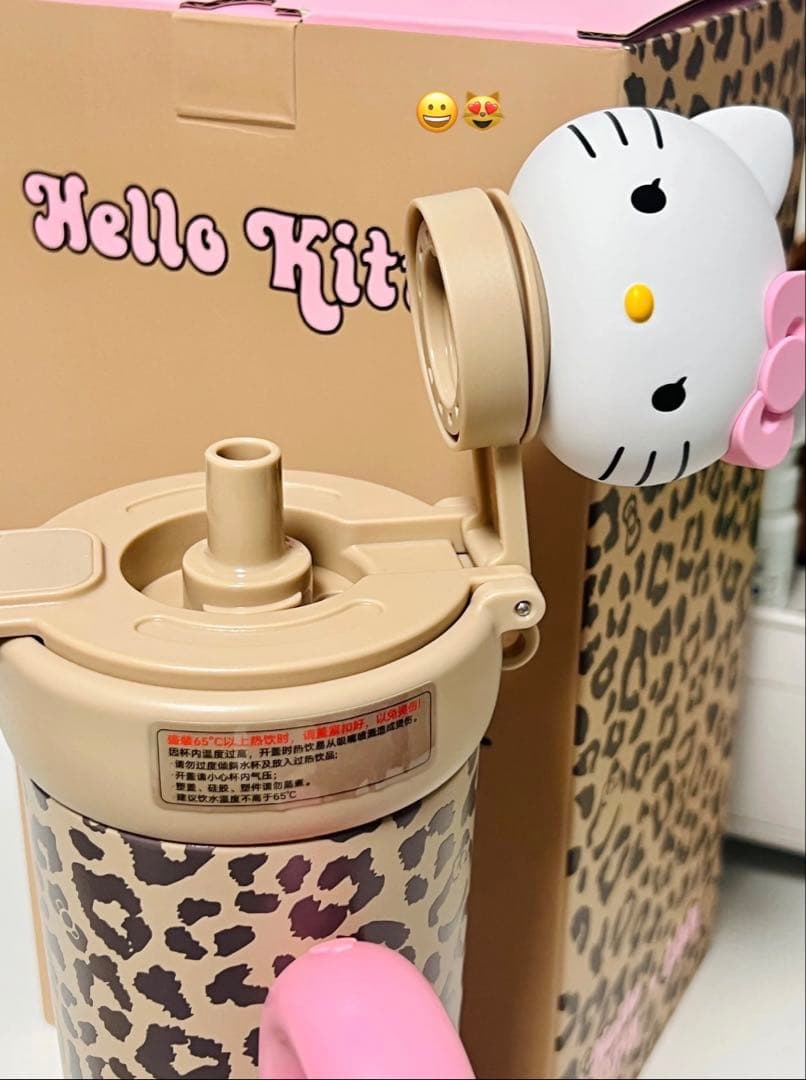 海外限定 ハローキティ Hello Kitty tbh マグボトル タンブラー